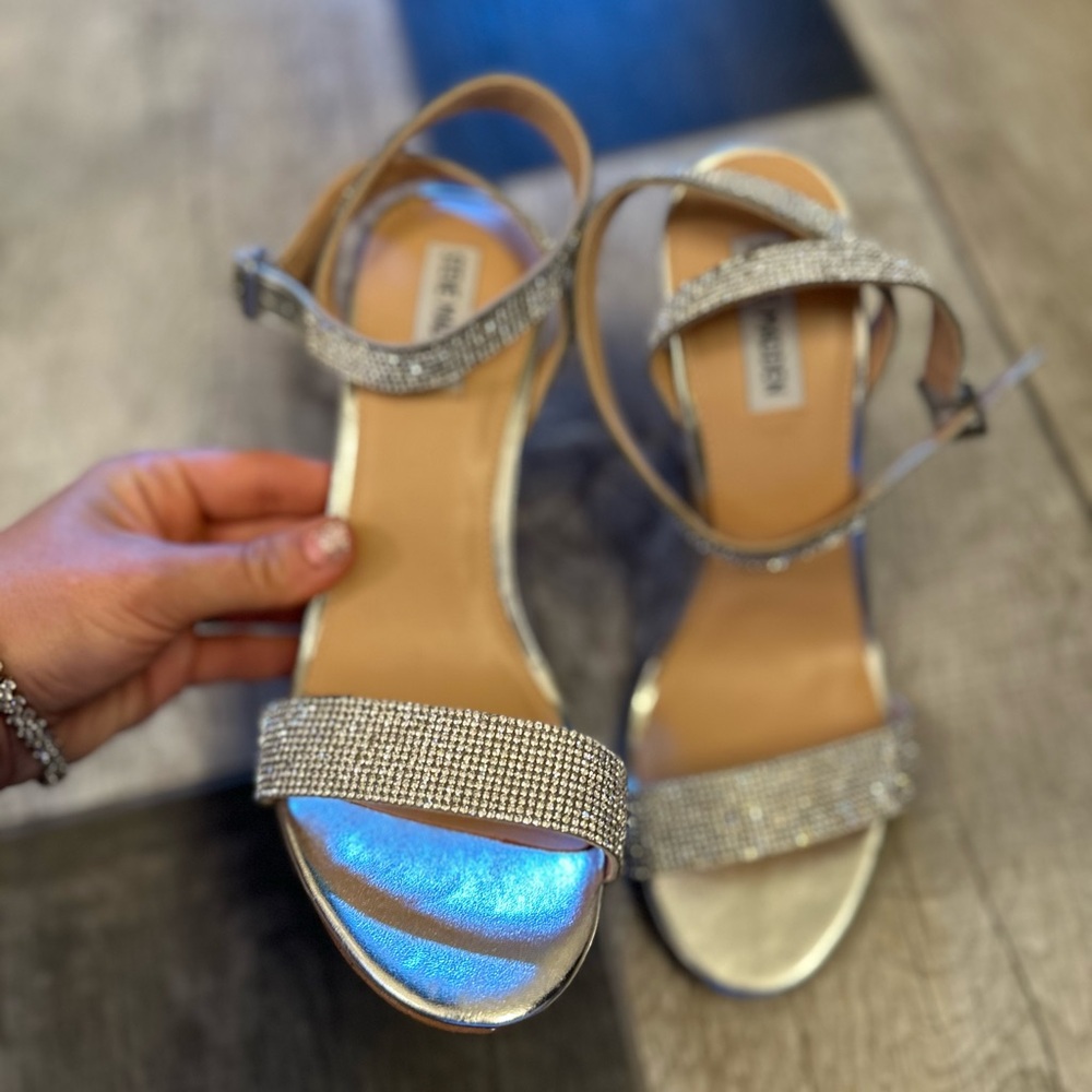 Brand New Steve Madden Gorgeous Rhinestone Heels with Clear Block 10 - Picture 16 of 17
